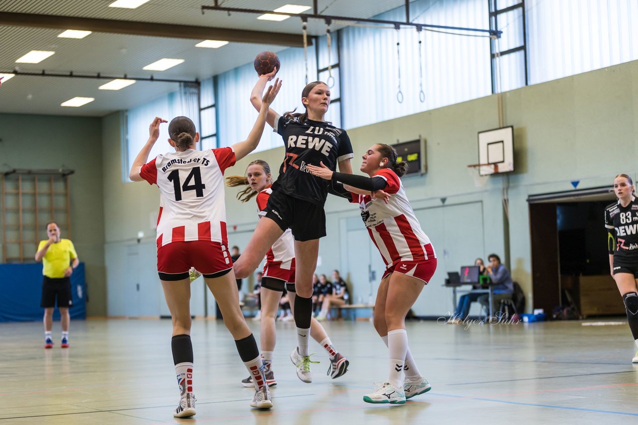 Bild 144 - wBJ SV Henstedt Ulzburg - Bramstedter TS : Ergebnis: 27:15